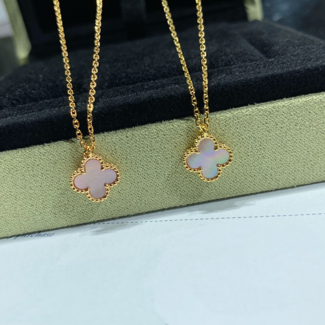 [Radiant Gem]¯CLOVER 15MM PINK MOTHER-OF-PEARL SINGLE FLOWER NECKLACE