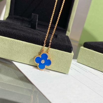 [Radiant Gem]¯CLOVER 15MM DIAMOND AND BLUE AGATE NECKLACE
