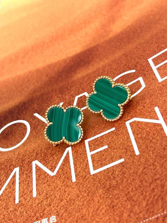 [Radiant Gem] CLOVER LARGE (20mm) 1 MOTIFS GREENER MOP STUD EARRINGS
