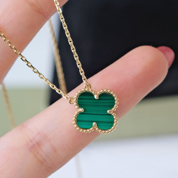 [Radiant Gem]¯CLOVER 15MM MALACHITE SINGLE FLOWER  NECKLACE
