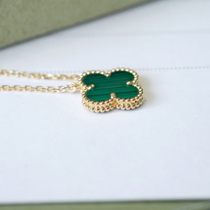 [Radiant Gem]¯CLOVER 15MM MALACHITE SINGLE FLOWER  NECKLACE