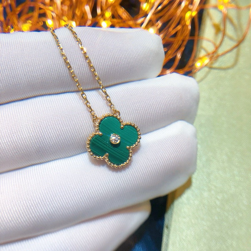 [Radiant Gem]¯CLOVER 15MM DIAMOND TURQUOISE NECKLACE