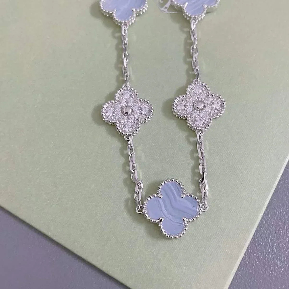 [Radiant Gem]New  CLOVER 5 MOTIF PURPLE CHALCEDONY BRACELET COLLECTION