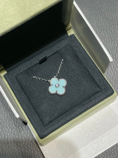 [Radiant Gem]¯CLOVER 1 DIAMOND LIGHT BLUE SILVER NECKLACE