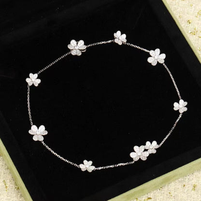 [Radiant Gem]¯FRIVOLE SILVER 9 FLOWERS NECKLACE