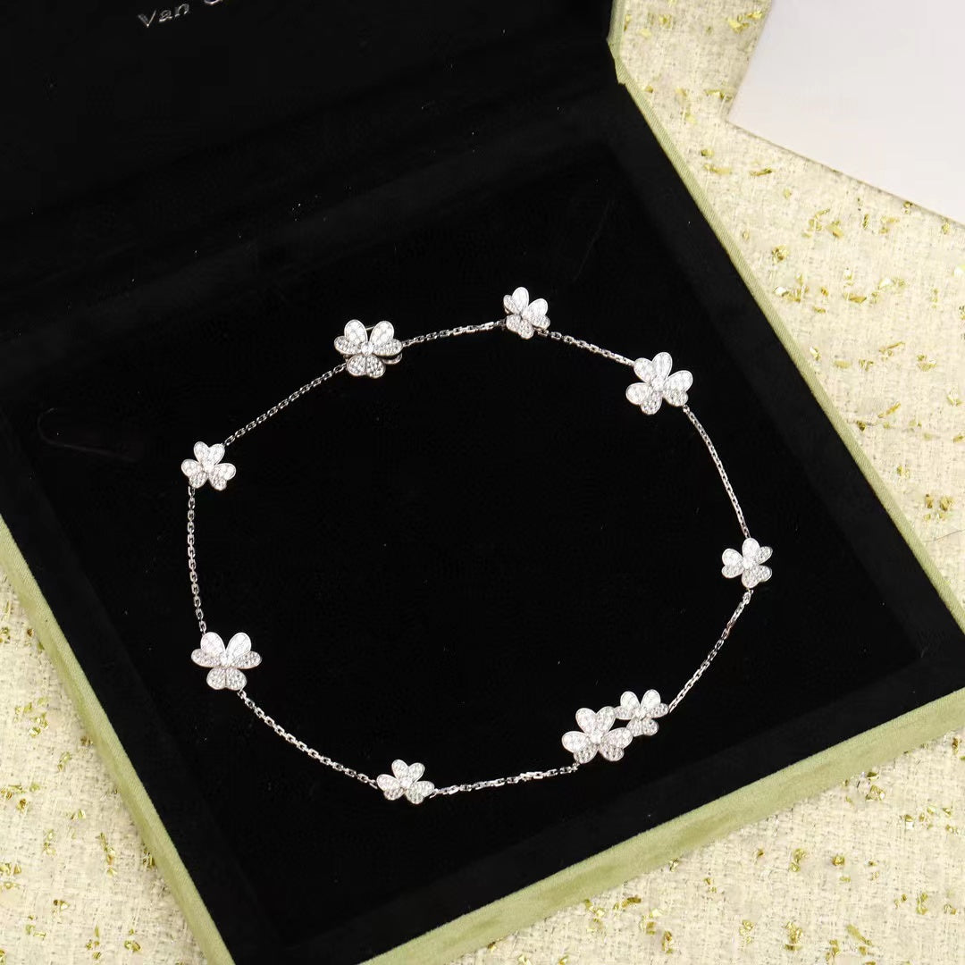 [Radiant Gem]¯FRIVOLE SILVER 9 FLOWERS NECKLACE