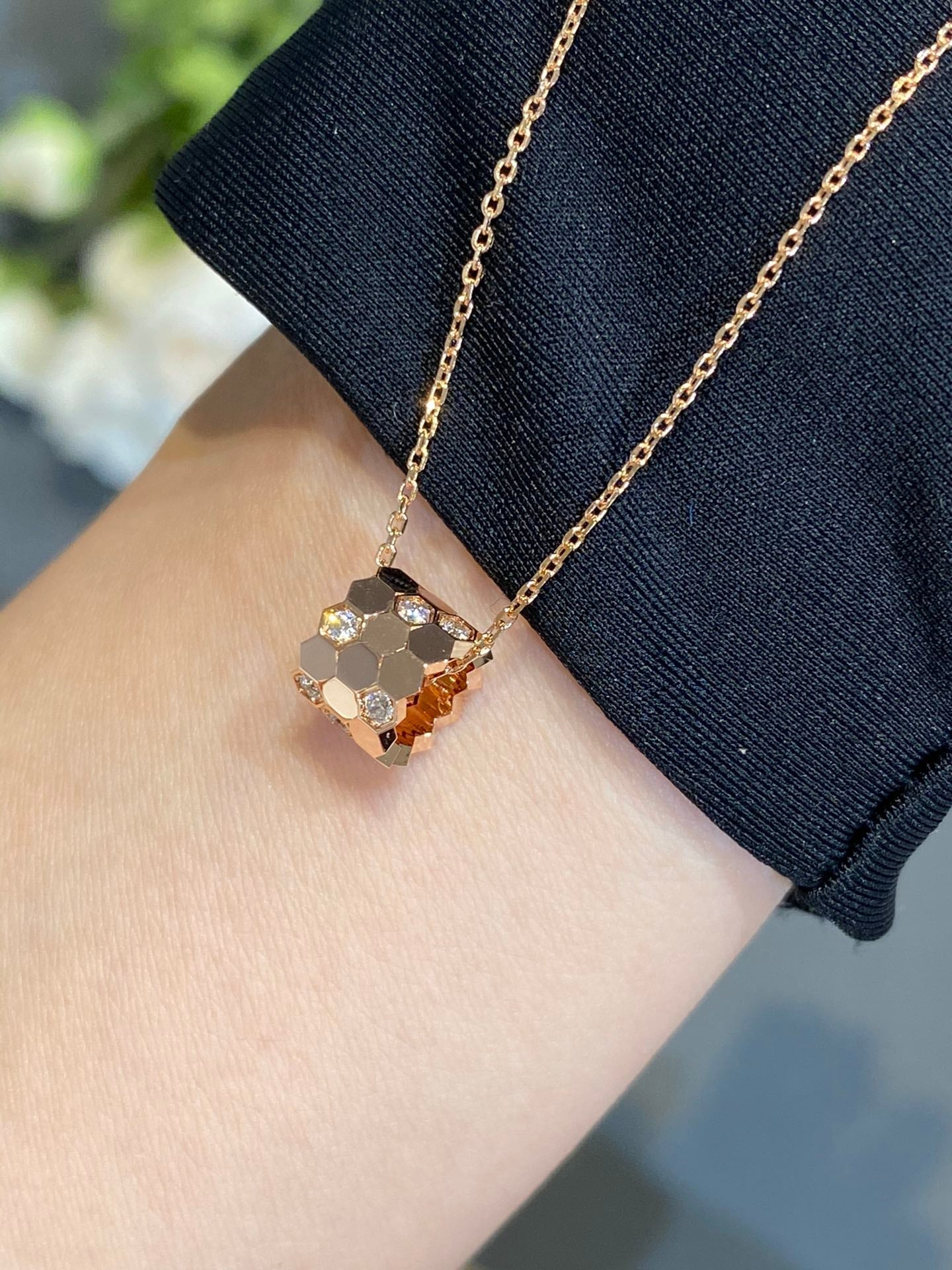 [Radiant Gem]¯BEE LOVE DIAMOND NECKLACE