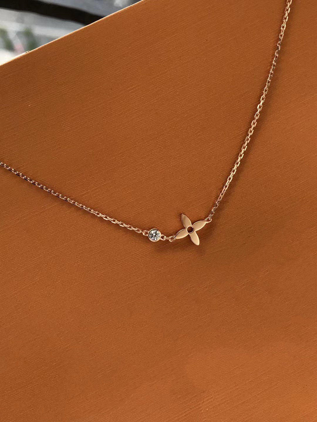 [Radiant Gem]¯BLOSSOM PENDANT PINK GOLD AND DIAMOND