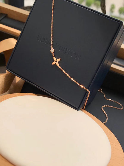 [Radiant Gem]¯BLOSSOM PENDANT PINK GOLD AND DIAMOND