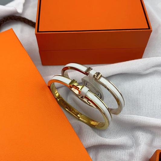 [Radiant Gem]¯CLASSIC HM CLIC WHITE 8MM ENAMEL BRACELET