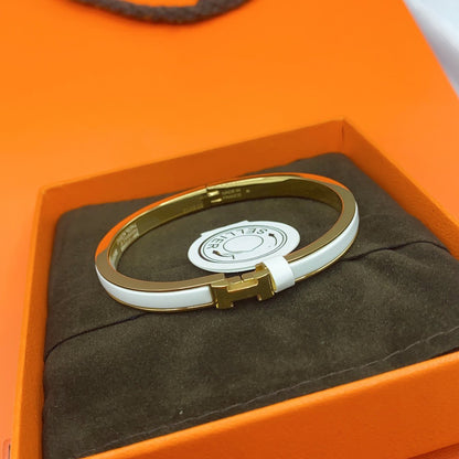 [Radiant Gem]¯CLASSIC HM CLIC WHITE 8MM ENAMEL BRACELET