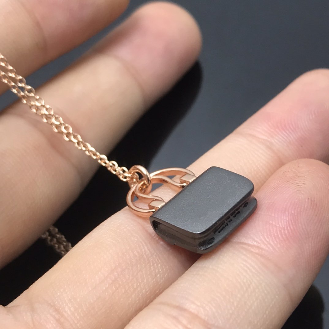 [Radiant Gem]¯WOMEN'S HM AMULETTES CONSTANCE PENDANT NECKLACE