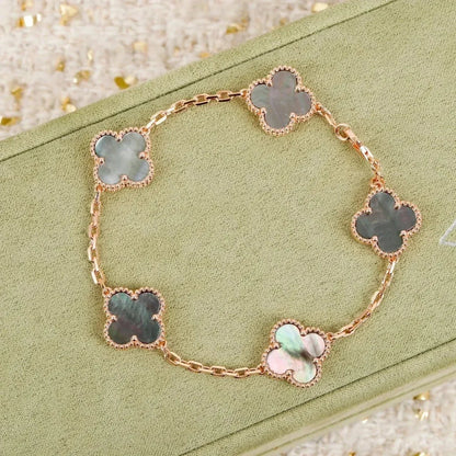 [Radiant Gem]New CLOVER 5 MOTIF GRAY MOP BRACELET COLLECTION