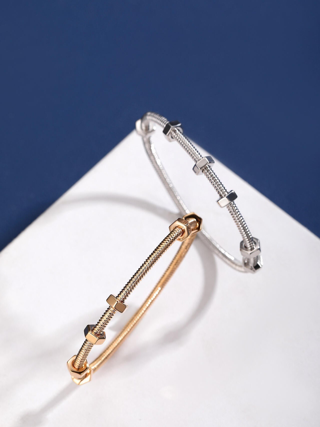[[Radiant Gem]¯]CT THREADED BRACELET
