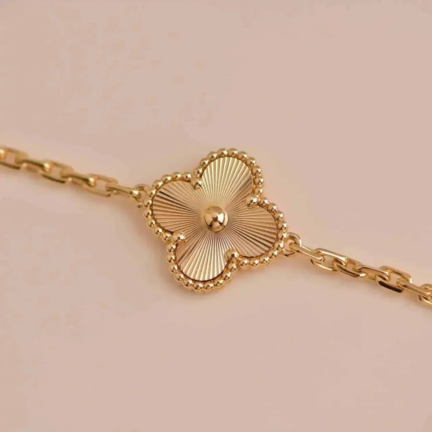 [Radiant Gem]New  CLOVER 5 MOTIF LASER BRACELET COLLECTION