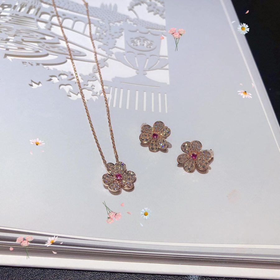 [Radiant Gem]¯FRIVOLE ROSE GOLD FLOWER DIAMOND NECKLACE