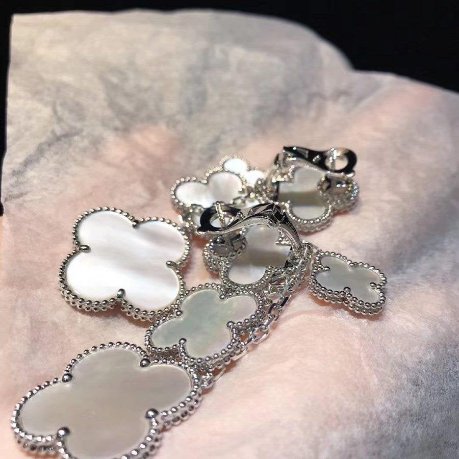 [Radiant Gem]¯CLOVER EARRINGS WHITE MOP 4 MOTIFS SILVER