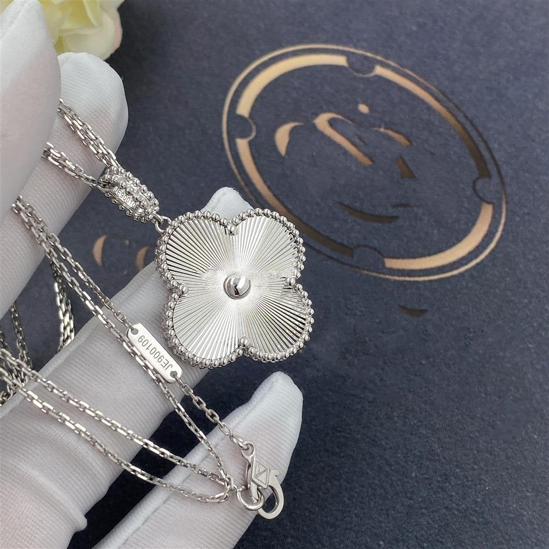 [Radiant Gem]¯CLOVER 25MM SILVER BIG CLOVER NECKLACE