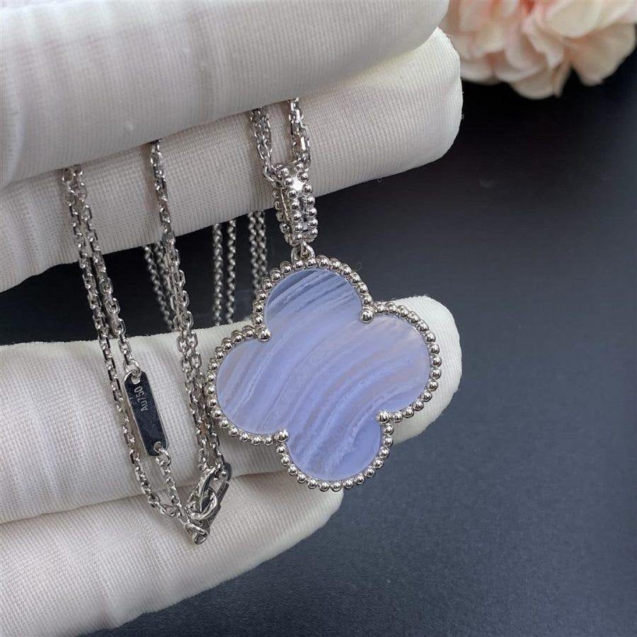 [Radiant Gem]¯CLOVER SILVER CHALCEDONY BIG CLOVER NECKLACE