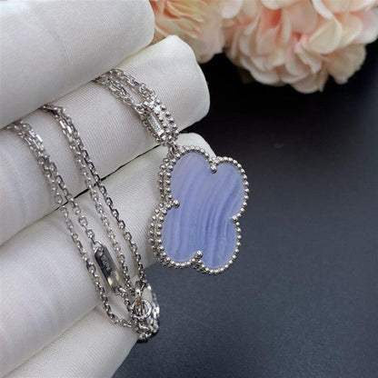 [Radiant Gem]¯CLOVER SILVER CHALCEDONY BIG CLOVER NECKLACE