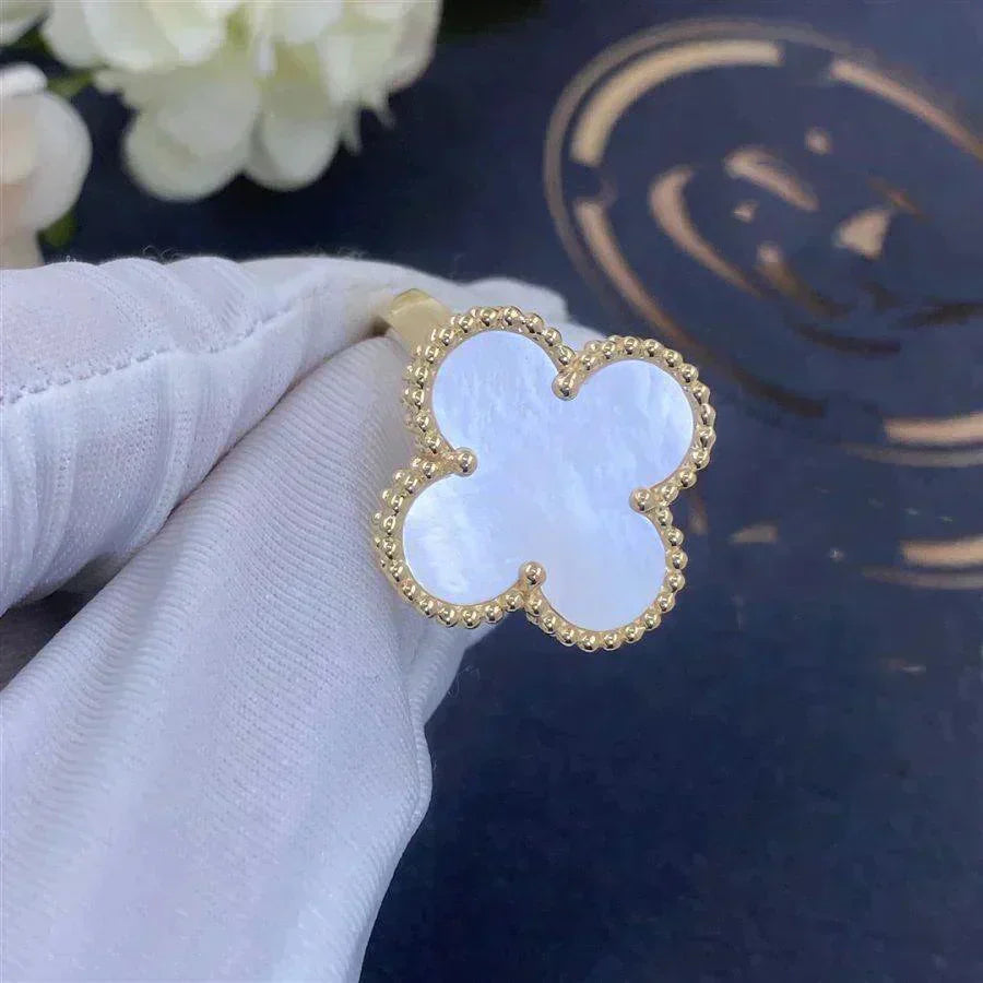 [Radiant Gem]¯CLOVER WHITE MOP RING