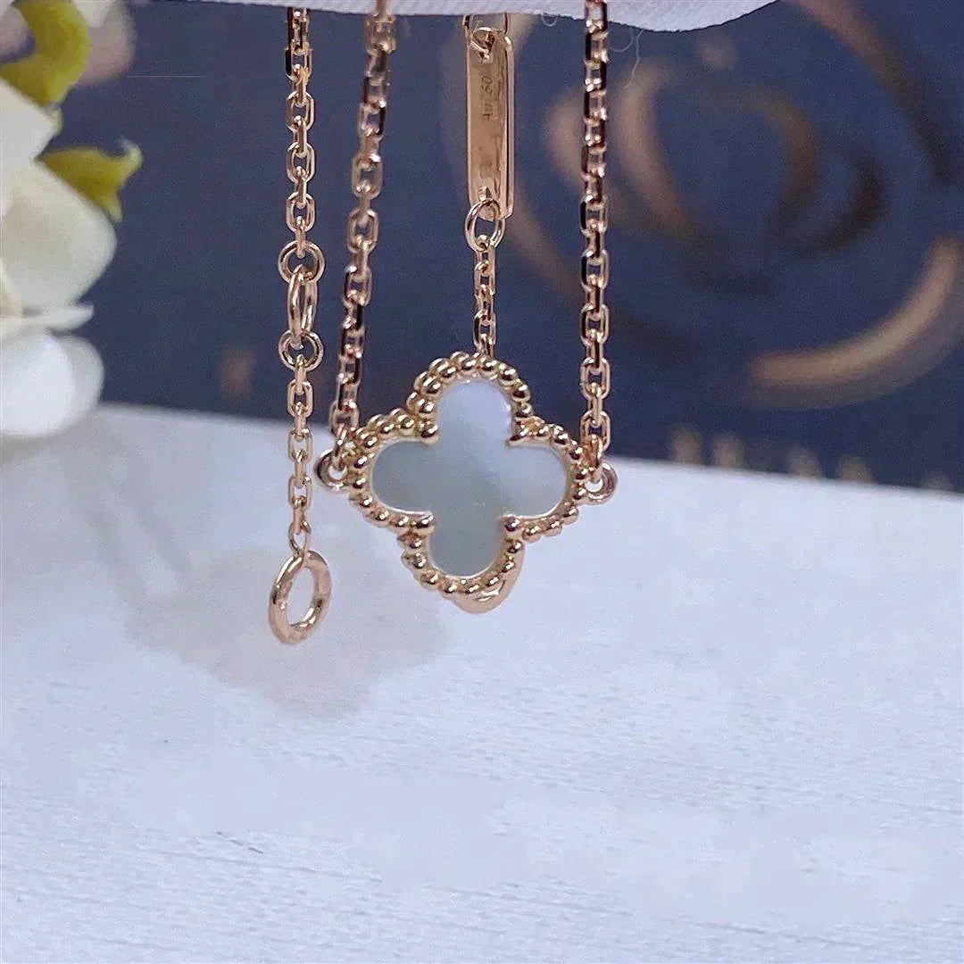 [Radiant Gem]¯CLOVER WHITE MOP SINGLE FLOWER BRACELET