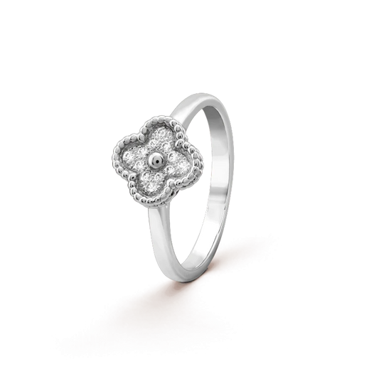 [Radiant Gem]¯CLOVER DIAMOND RING
