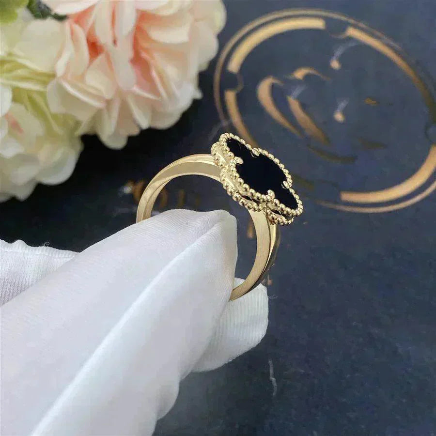 [Radiant Gem]¯CLOVER ONYX RING