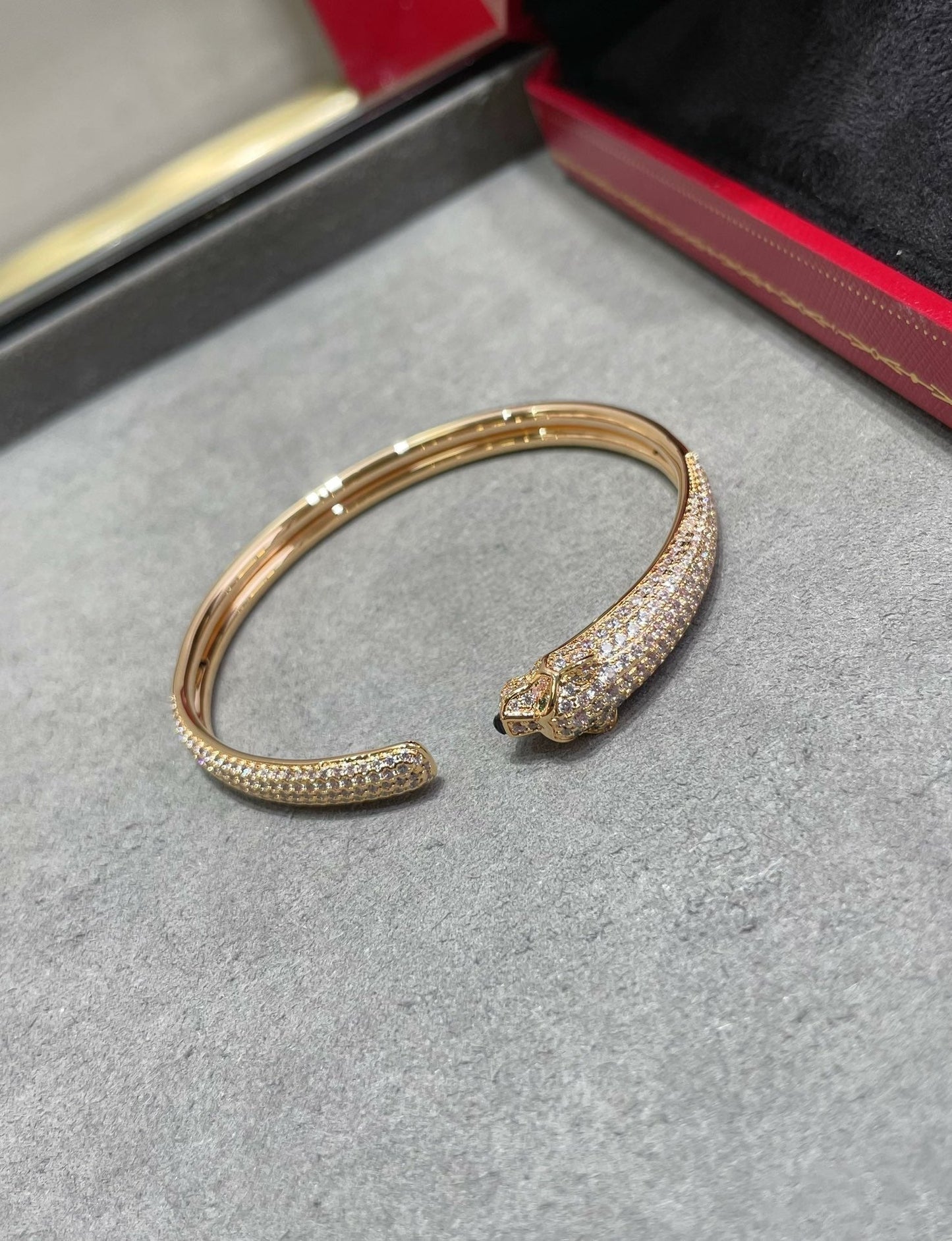 [Radiant Gem]¯PANTHERE FULL DIAMOND OPEN BRACELET