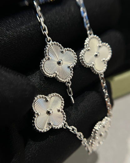 [Radiant Gem]New  CLOVER 5 MOTIF LASER BRACELET COLLECTION