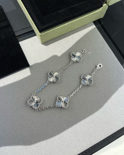 [Radiant Gem]New  CLOVER 5 MOTIF LASER BRACELET COLLECTION